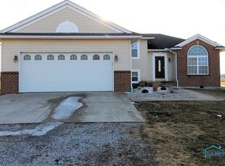 5211 Swaney Rd, Lima, OH 45801