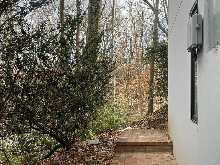7308 Nevis Rd — Photo 8