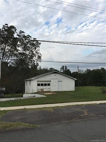 2nd image of 3116 Warmoth Ave