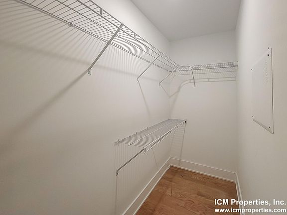 4th image of 4418 N Seeley Ave #3