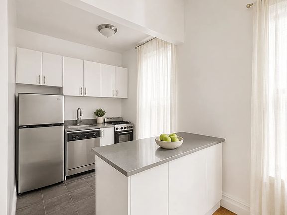 3rd image of 154 W 70th St APT 9F