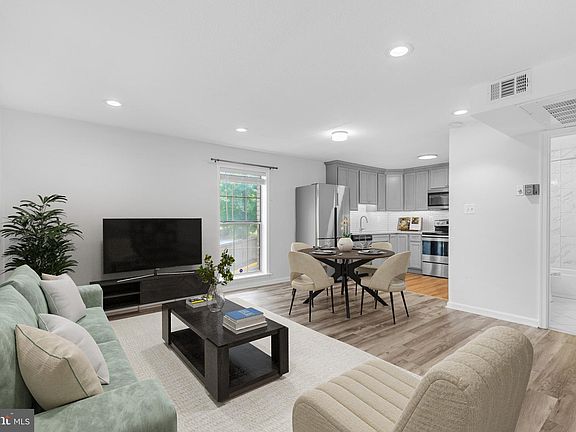 4th image of 3111 Patrick Henry Dr APT 610