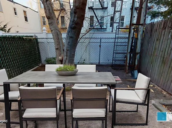 137 North 8th Street image 11 of 13