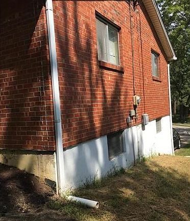 4th image of 624 N Grover St