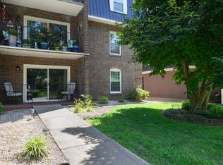 103 Freeman Green Dr APT 1B, Elizabethtown, KY 42701