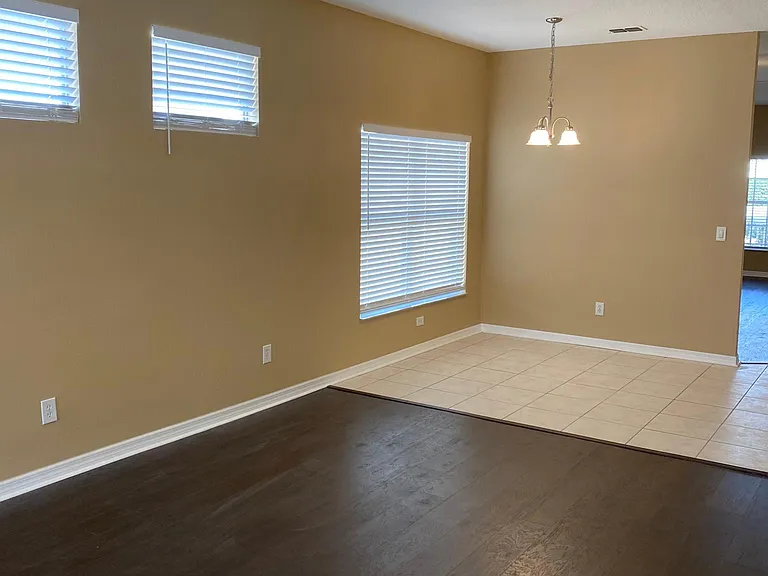 1028 Longville Cir — Photo 8