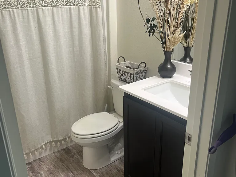 1538 Amethyst Ln — Photo 11