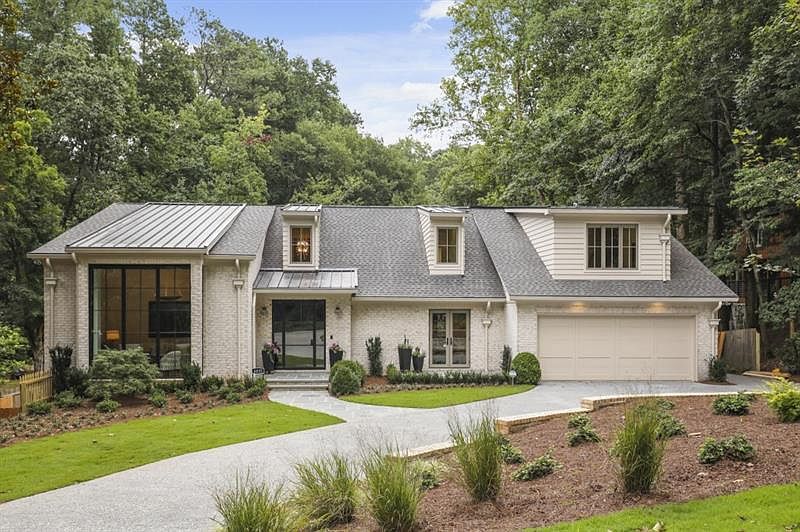 1st image of 4835 Longchamps Dr