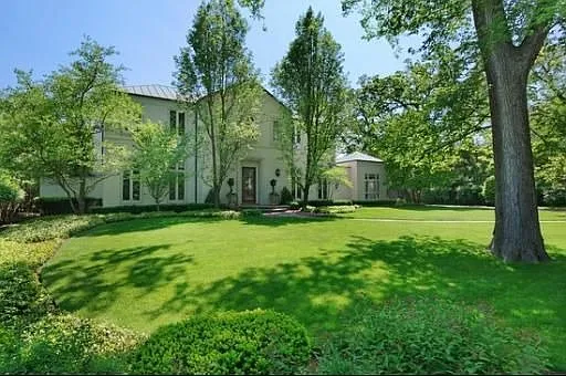 975 Armour Cir photo 1