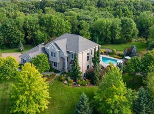 9875 Delphinium Ln, Chaska, MN 55318