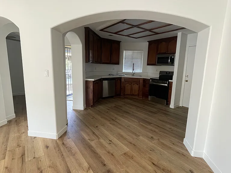 6001 Potenza Ln — Photo 10