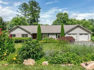 231 Shelburne Rd, Asheville, NC 28806