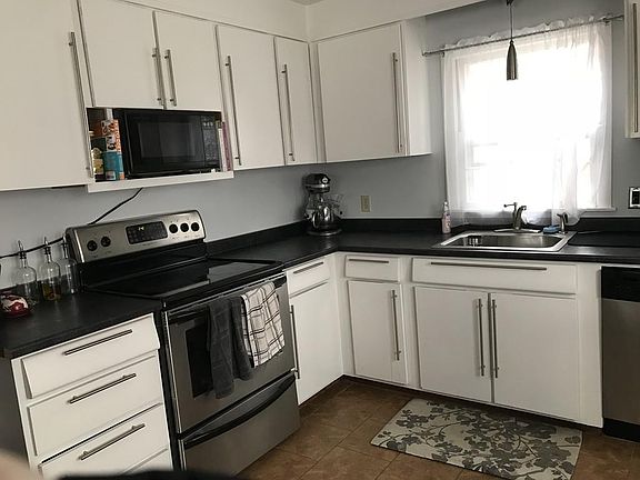 2nd image of 403 Highland Ave