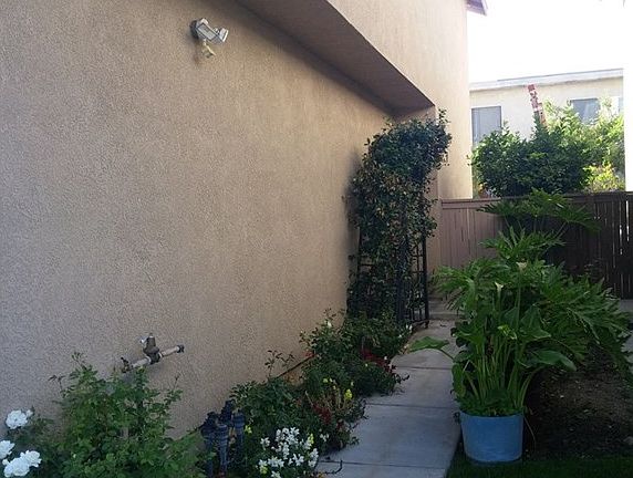 2nd image of 22879 Walnut Cottage Ln