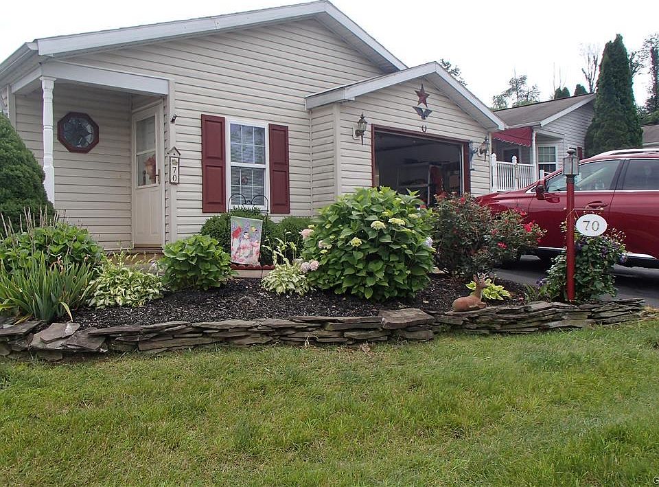 1st image of 70 Penny Ln