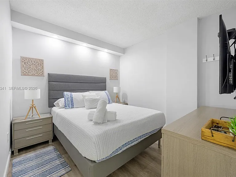 19370 Collins Ave #321 — Photo 9
