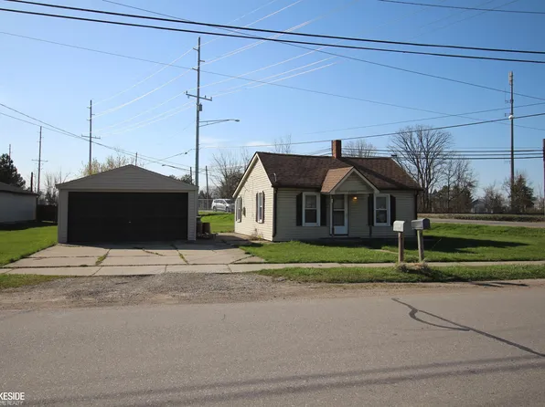 68955 Howard St, Richmond, MI 48062