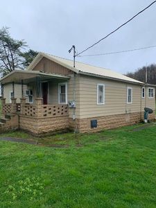 6842 Silverpoint Rd, Cannelton, IN, 47520