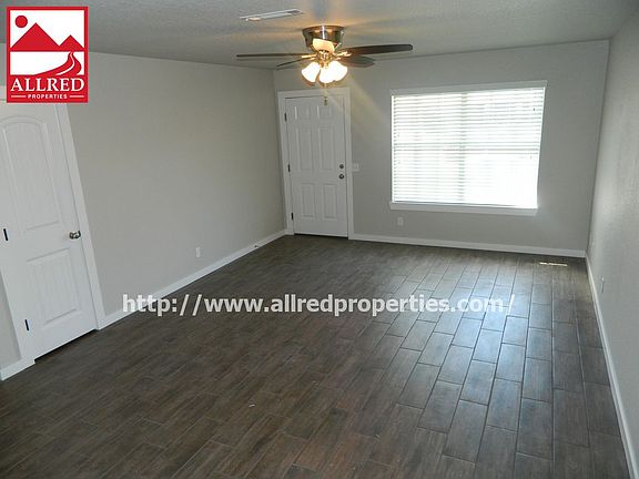 2nd image of 968 S Curtis Ave