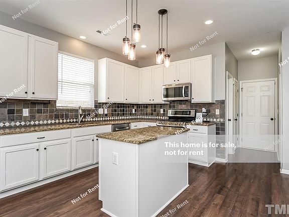 2nd image of 318 Stobhill Ln