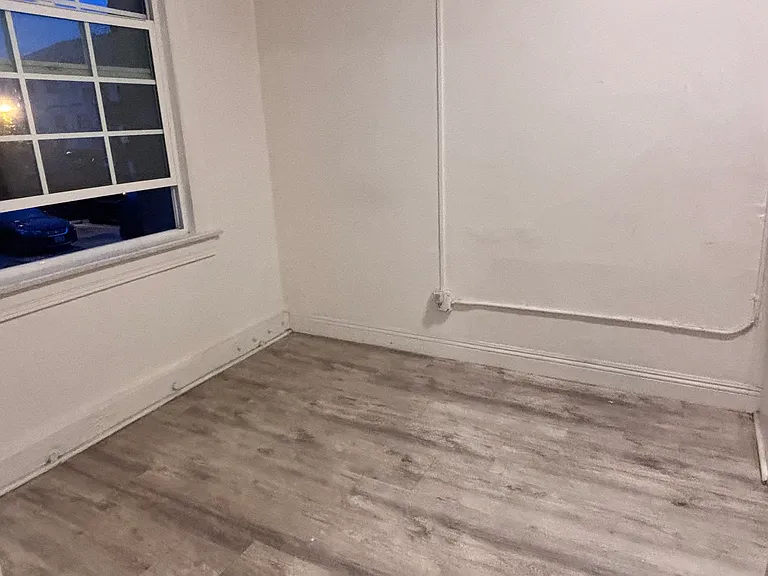 4013 Melrose Ave #403 — Photo 7