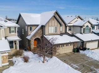 387 Calderon Cres NW, Edmonton, AB T6V1R8