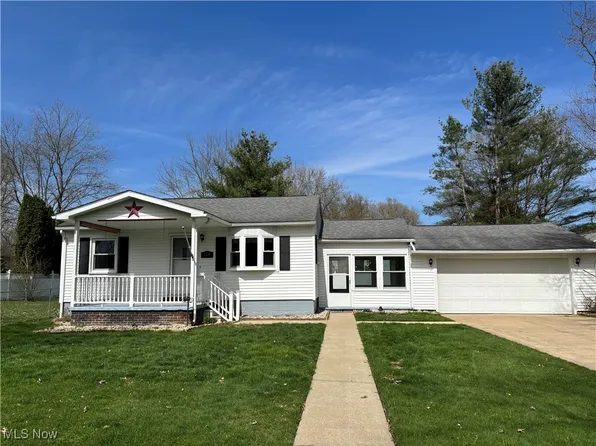 329 Grant St, Newton Falls, OH 44444