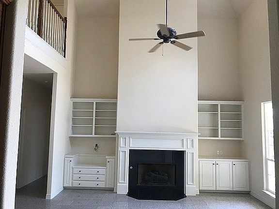 Soaring Ceilings