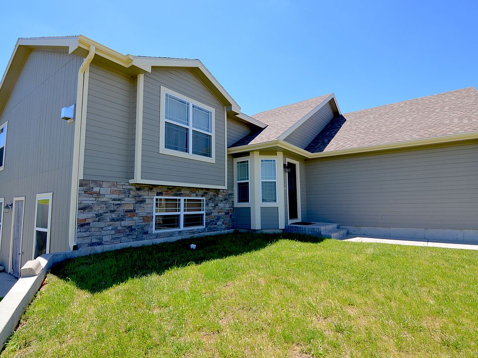 1st image of 3817 Moosewood Cir