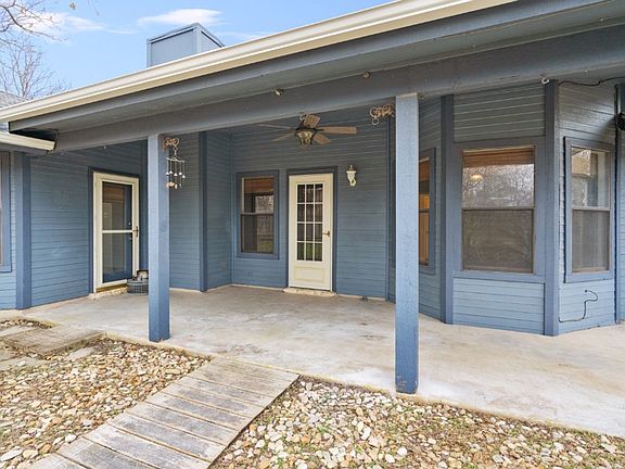 4th image of 2408 Creek Bend Cir