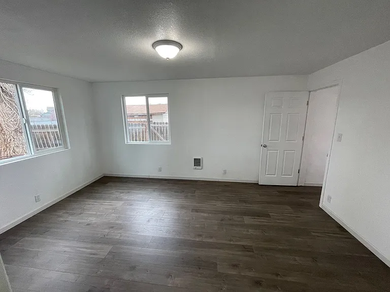 3916 Homedale Rd — Photo 7