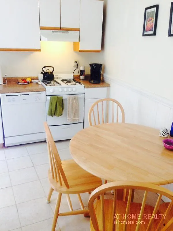 3 bed, $3,100 — Photo 2