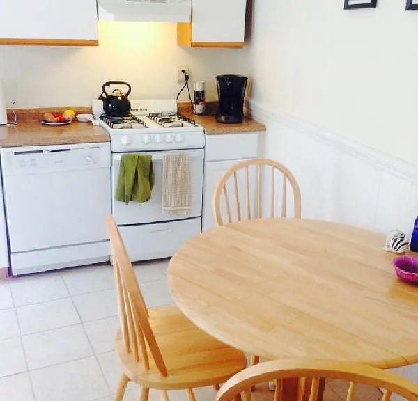 100 Linden St #12 — Photo 2