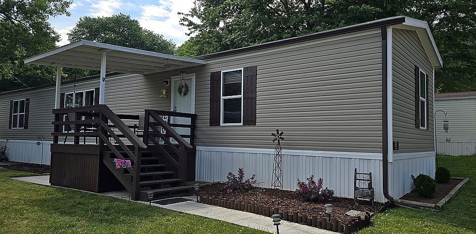 1st image of 3711 Ambassador Ln