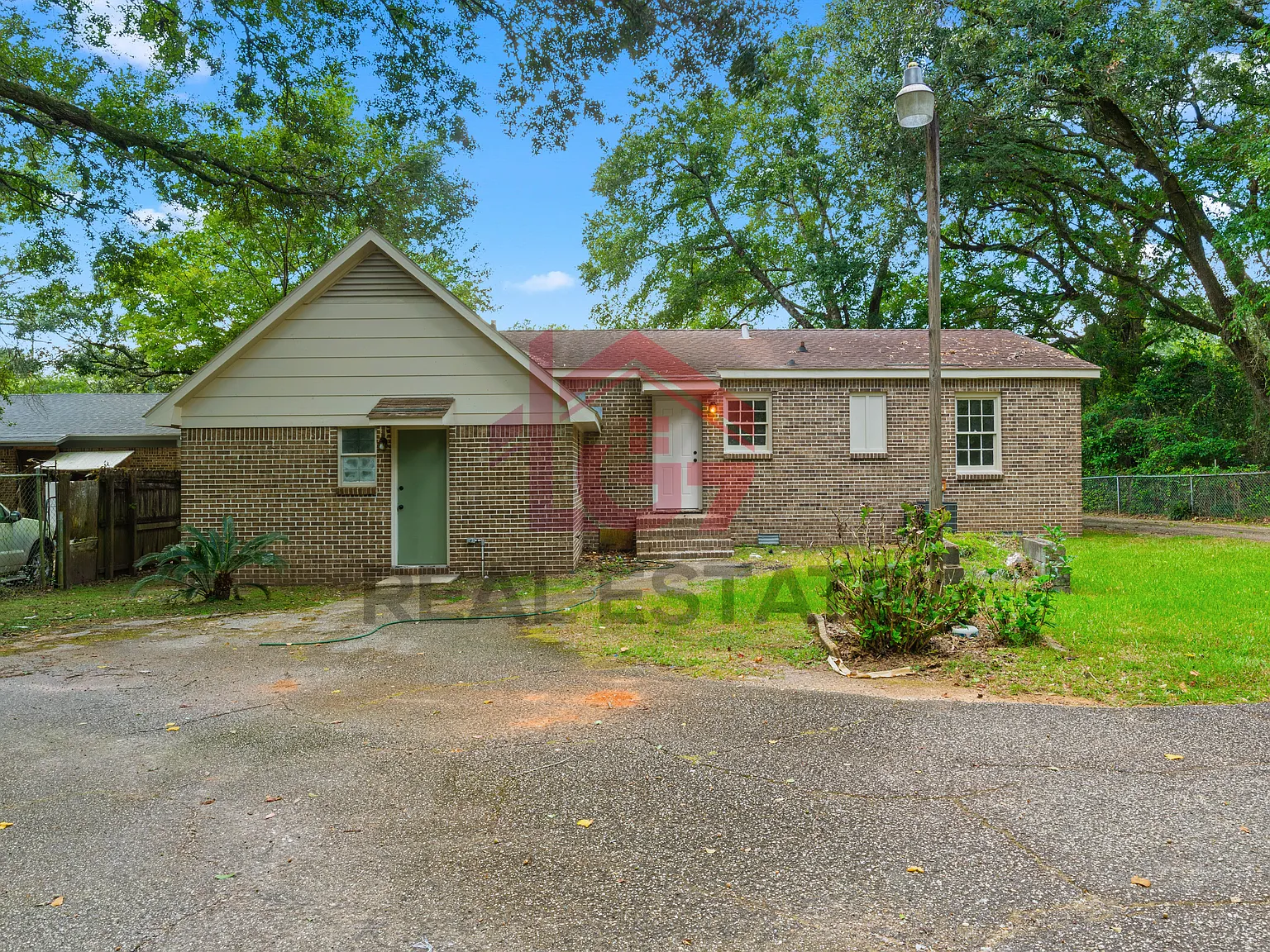 3 bed, 2.0 bath, 1490 sqft, $1,675 — Photo 4