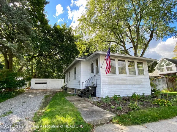 1379 Haslett Rd, Haslett, MI 48840