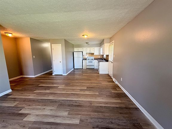 2nd image of 410 Western Green Ave