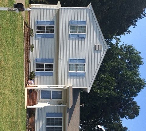3rd image of 5932 Nestle Ave