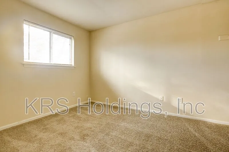 Praxis Apartments — Photo 2