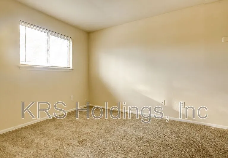 1814 Williamsburg Rd #6 — Photo 2