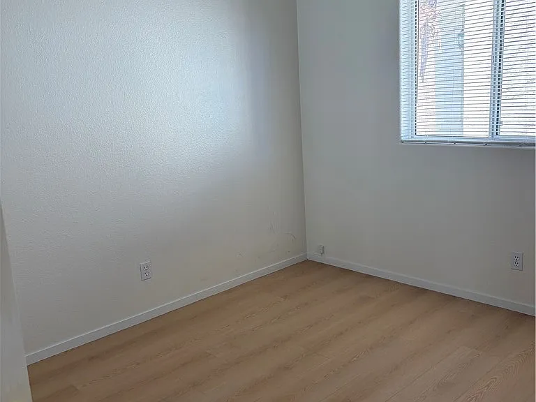 3224 N Campbell Rd — Photo 9