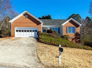 1210 Smoke Hill Ln, Hoschton, GA 30548