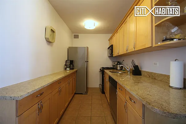 Rented by Citi Habitats | media 31