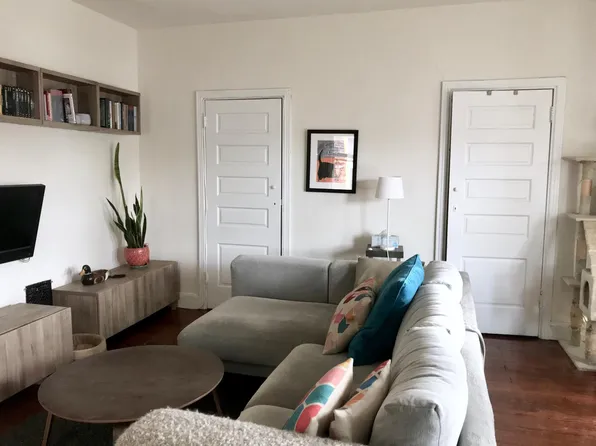4222 Spruce St APT 3R, Philadelphia, PA 19104