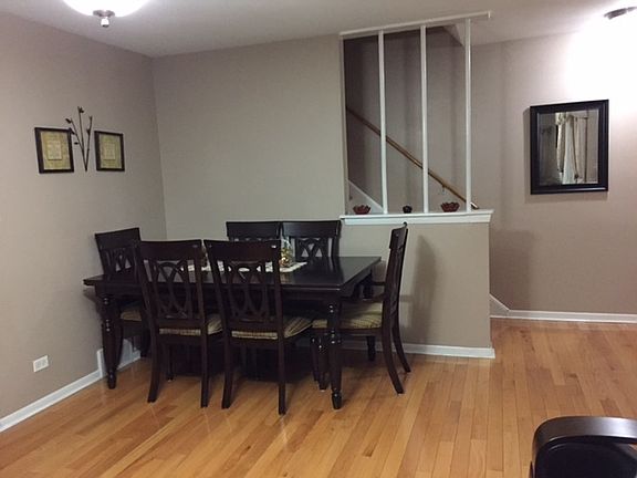 3rd image of 9414 Noel Ave