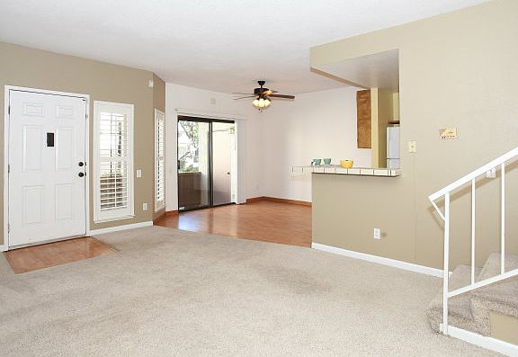 5th image of 380 Kenbrook Cir
