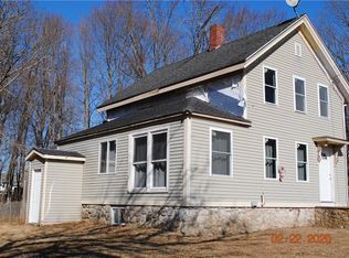 7 Country Rd, Bradford, RI 02808