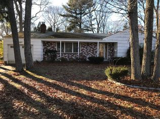 94 N Howells Point Rd, Bellport, NY 11713