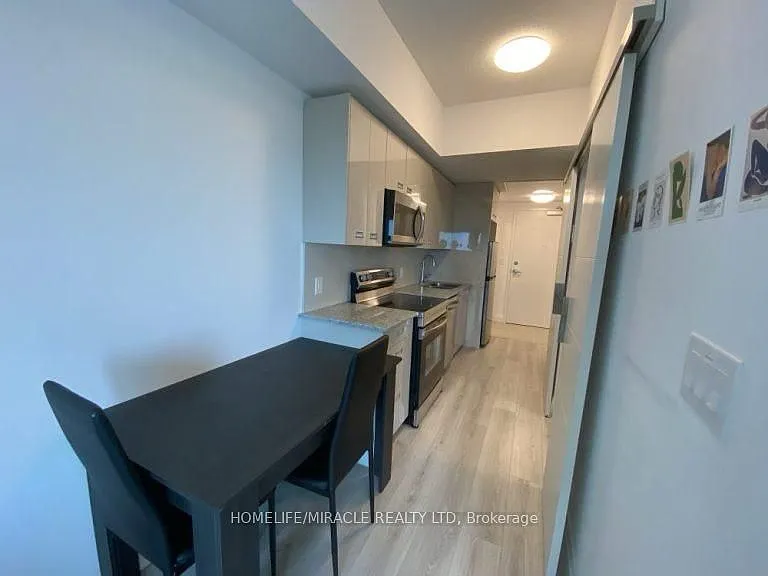 652 Princess St #921 — Photo 10