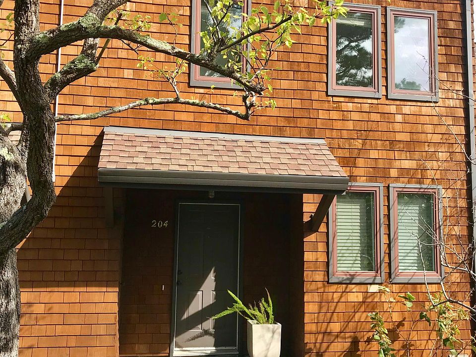 1st image of 204 Donahue St